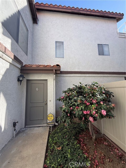 Foto del edificio - 24316 Sylvan Glen Rd