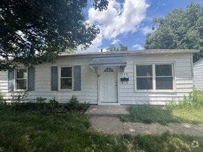 Building Photo - 715 St Barbara Ln