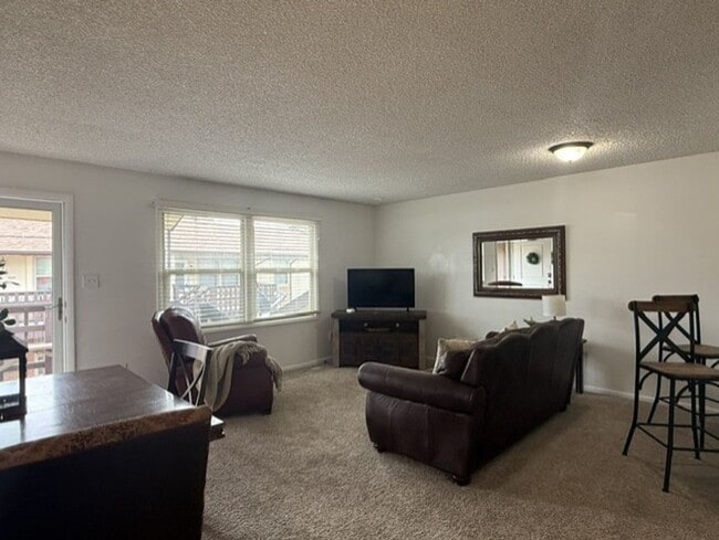 Building Photo - 1522 Trent Ct