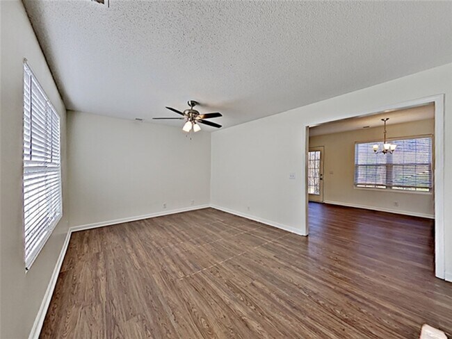 Building Photo - 320 Winding Branch Ct