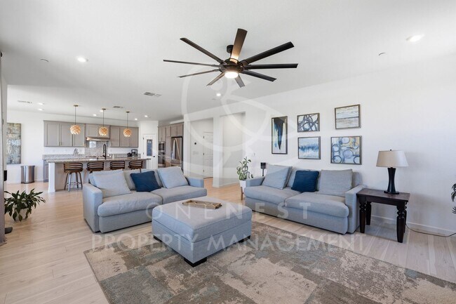 Foto del edificio - 2532 Eastridge Dr