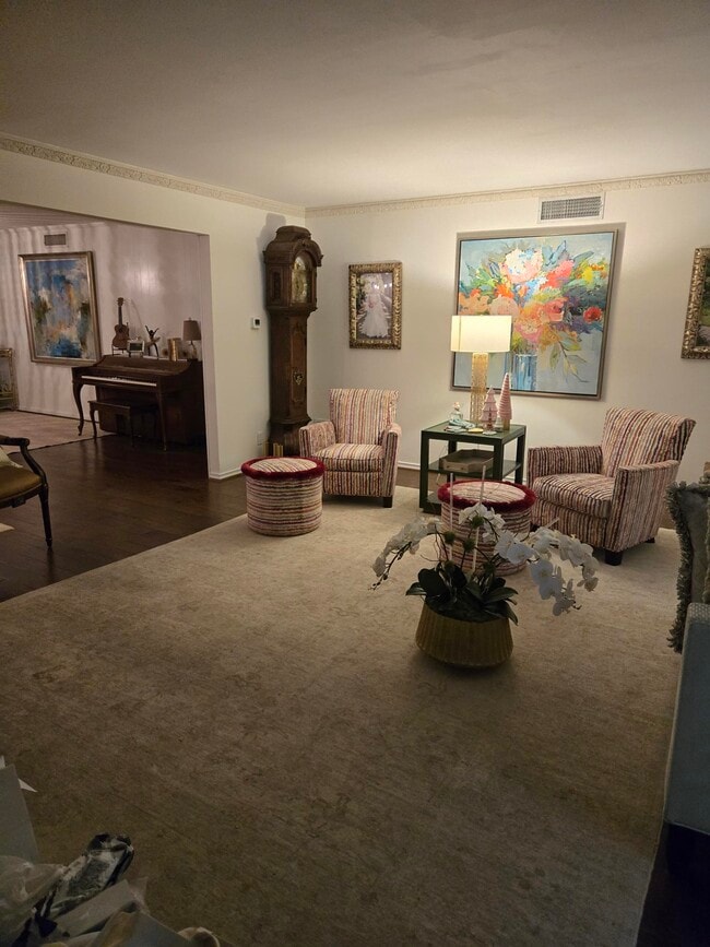 Foto del edificio - 8604 Baltimore Dr