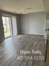 Building Photo - 600 Abby Ln