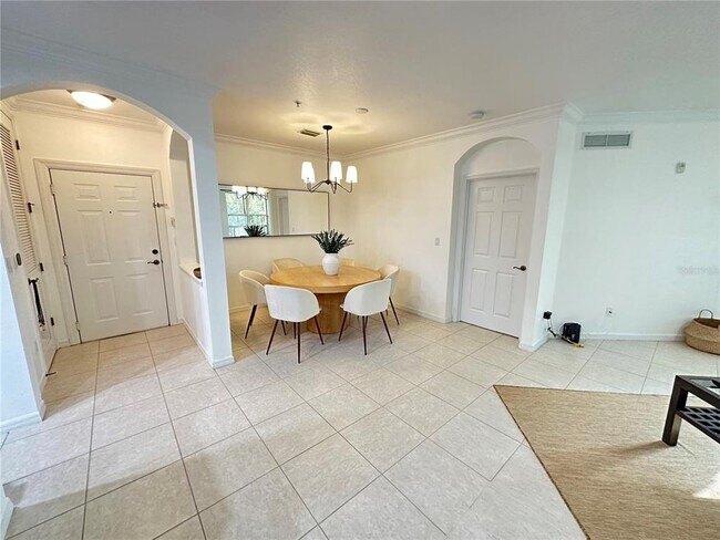 Building Photo - 11564 Mizzon Dr