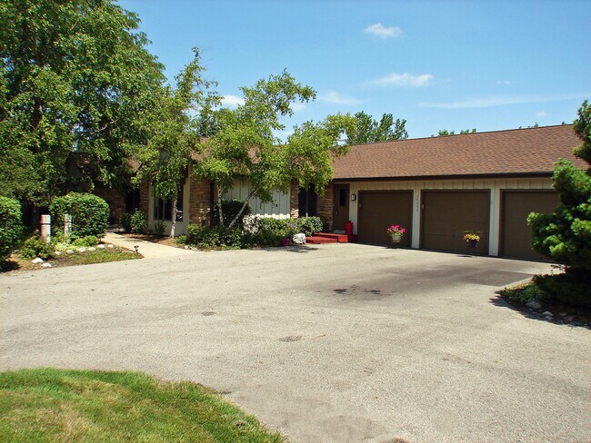 Foto del edificio - 26955 Countryside Lake Dr