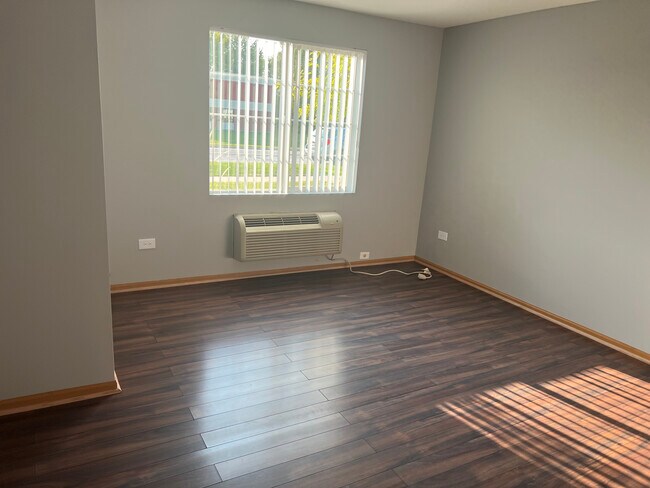 Bedroom - 1401 McClure Rd