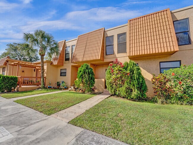 Building Photo - 9148 Lime Tree Ln