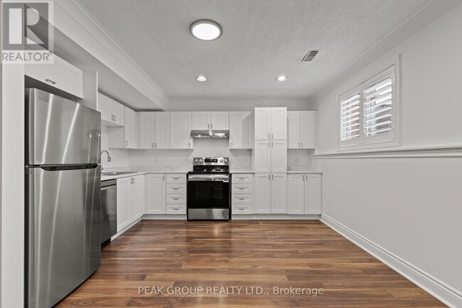 Building Photo - 3387 Cardinal Dr