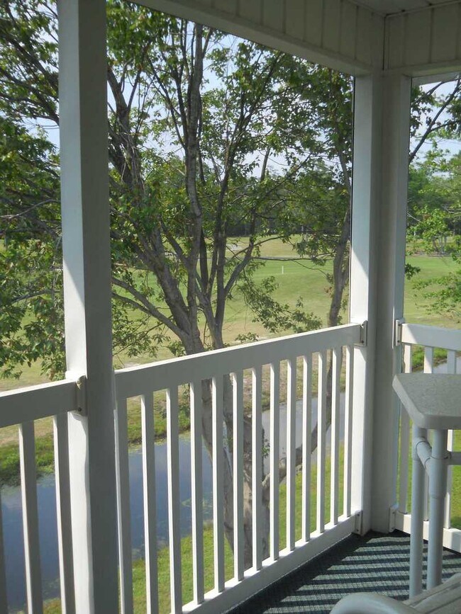 Building Photo - 2 Bedroom 3rd Floor Fully Furnished Condo