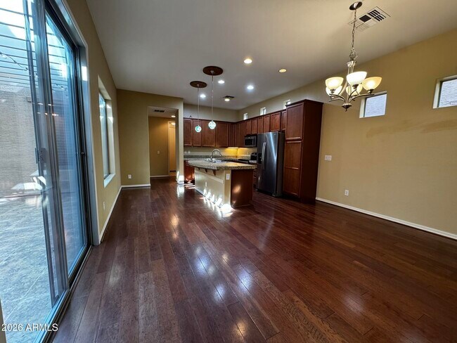 Foto del edificio - 837 W Village Pkwy