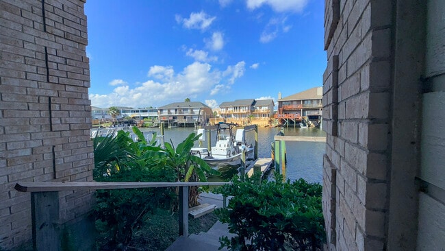 Building Photo - 15421 Seamount Cay Ct