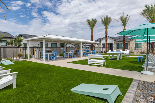 Building Photo - Bungalows on Bowlin