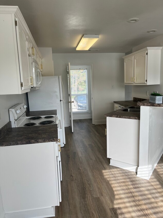 Cocina - 56327 Frank Pichon Rd