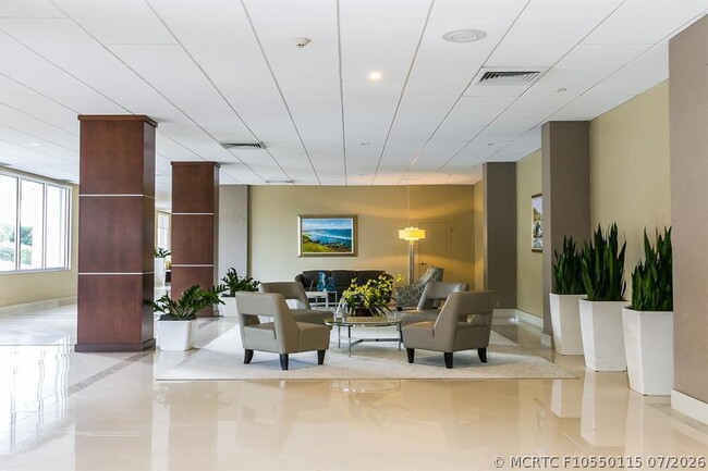 Building Photo - 4250 Galt Ocean Dr