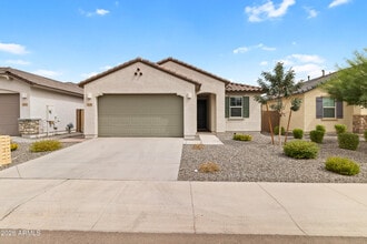 Building Photo - 3236 Juniper Cyn Dr