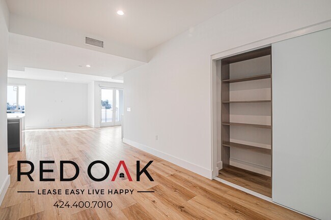 Foto del edificio - 5801 Camerford Ave