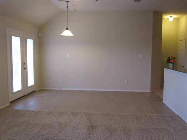 Building Photo - 3813 Gregory Dr