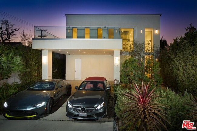 Foto del edificio - 721 N Spaulding Ave