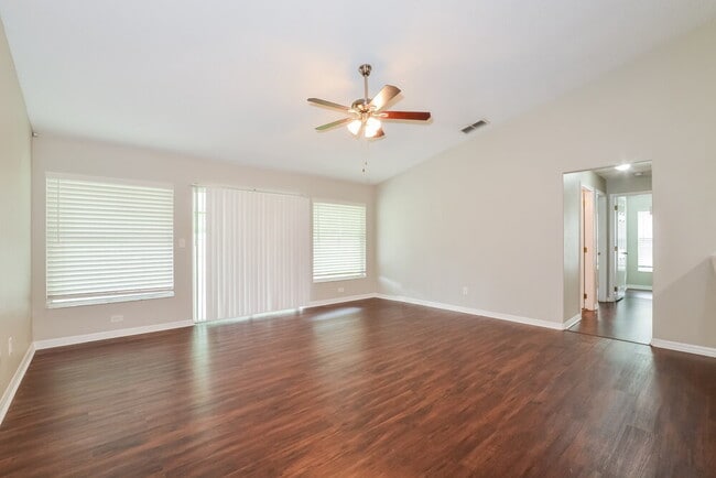 Building Photo - 13839 Riverpath Grove Dr