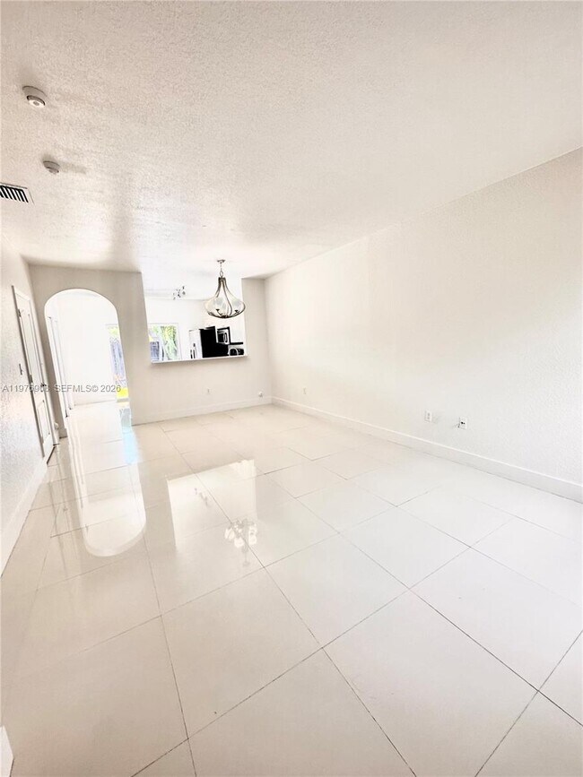 Foto del edificio - 17046 SW 137th Pl