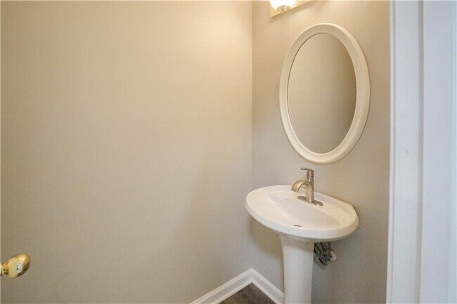 Foto del edificio - 450 Peachtree Ridge Dr NW