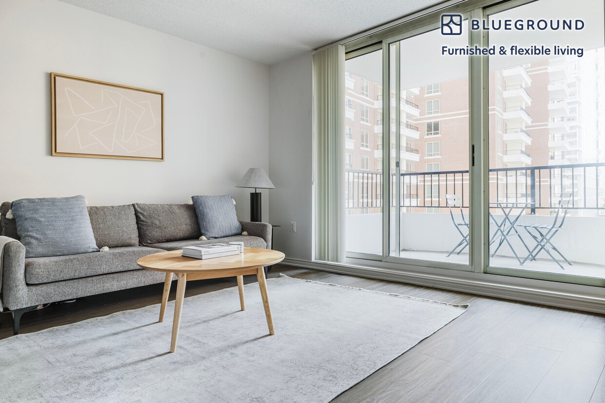 Foto principal - 850 N Randolph St