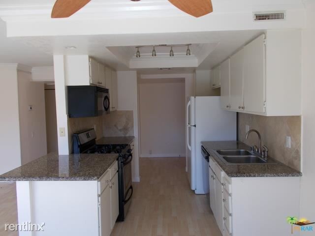 Foto del edificio - 1 br, 1 bath Condo - 400 N Sunrise Way Apt...