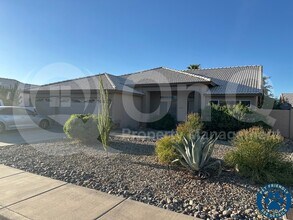 Building Photo - 10828 W Utopia Rd