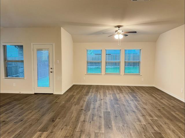 Building Photo - 9905 Autumn Leaves Ln