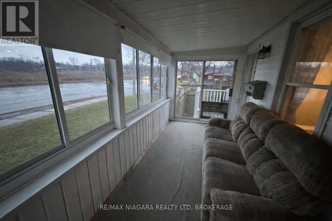 Building Photo - 5561 Dorchester Rd