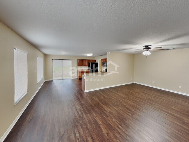 Foto del edificio - 2340 Norwood Pl