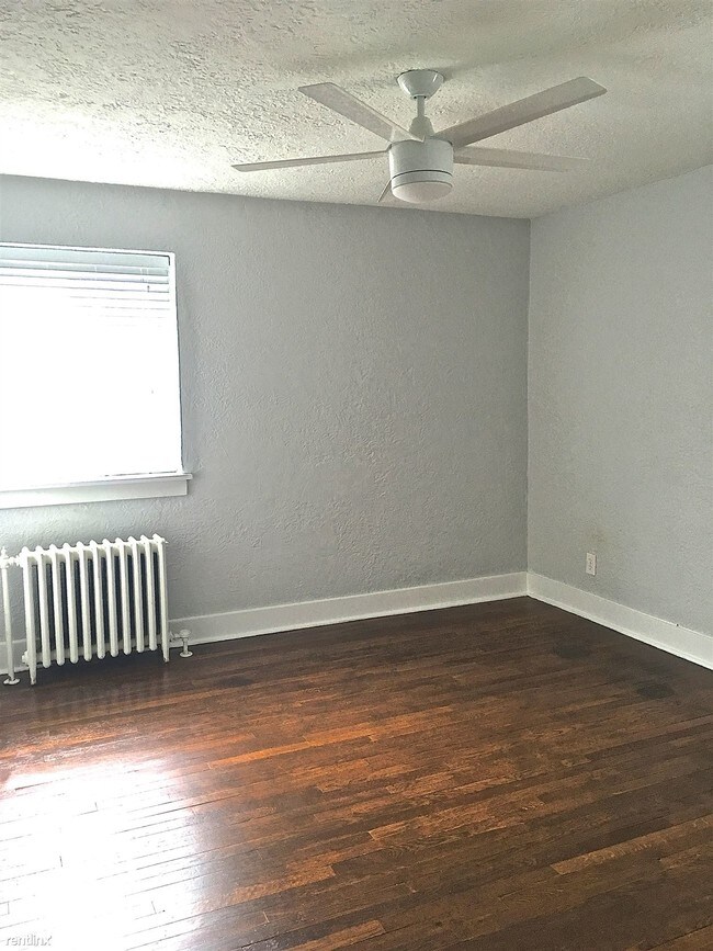 Building Photo - 1 br, 1 bath Apartment - 110 Newburn Dr