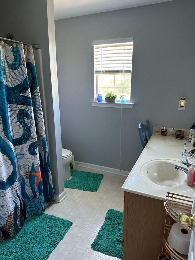 Foto del edificio - 3 Bedroom 2.5 Bath Single Family Home