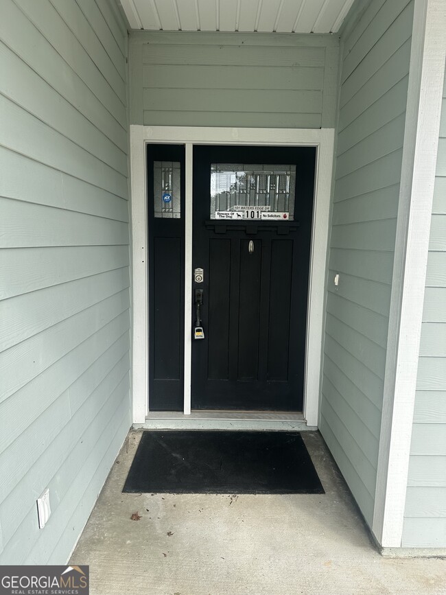 Building Photo - 101 Waters Edge Dr