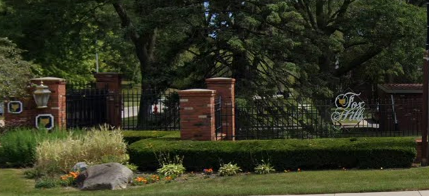 Foto principal - 565 N Fox Hills Dr