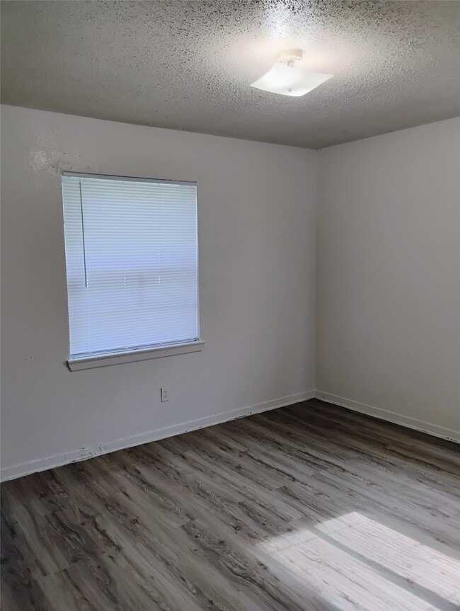 Building Photo - 4203 Dawson Ln