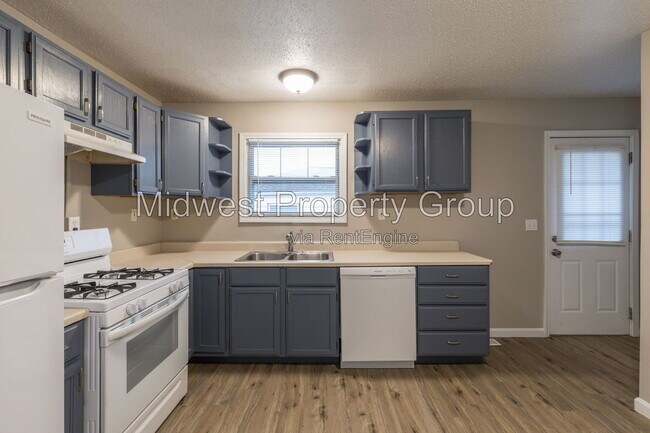 Foto del edificio - 2986 Kincaid Ave