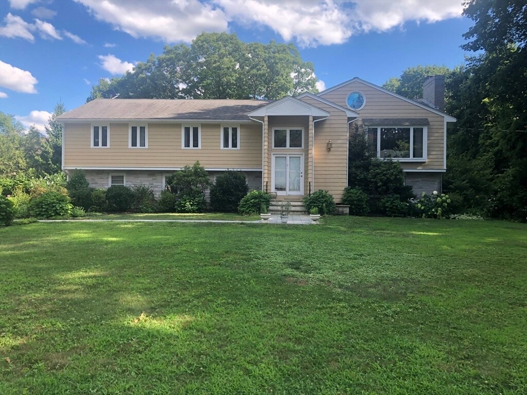 Primary Photo - 103 Sherburn Cir
