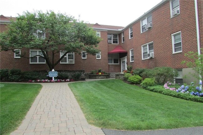 Foto del edificio - 8 Bryant Crescent