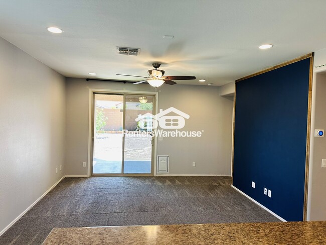 Building Photo - 26135 W Sequoia Dr