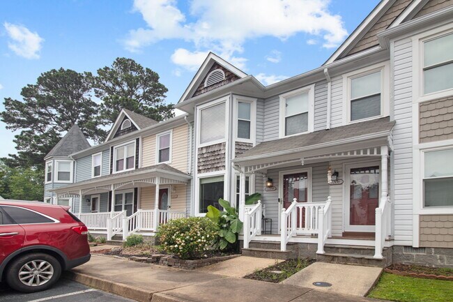 Building Photo - 1204 Palmerton Dr