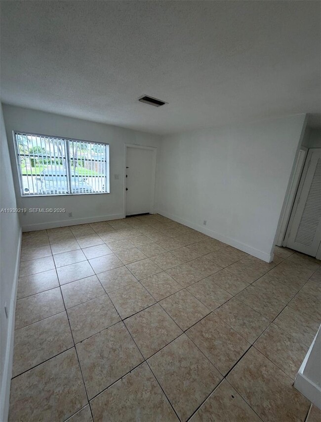 Foto del edificio - 3970 NW 31st Terrace