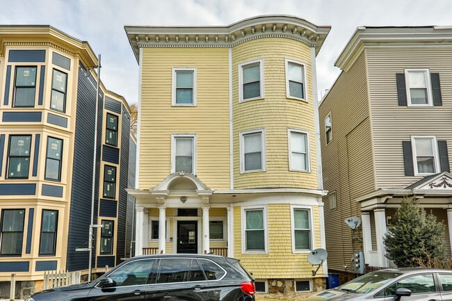 Building Photo - 9 Bellflower St