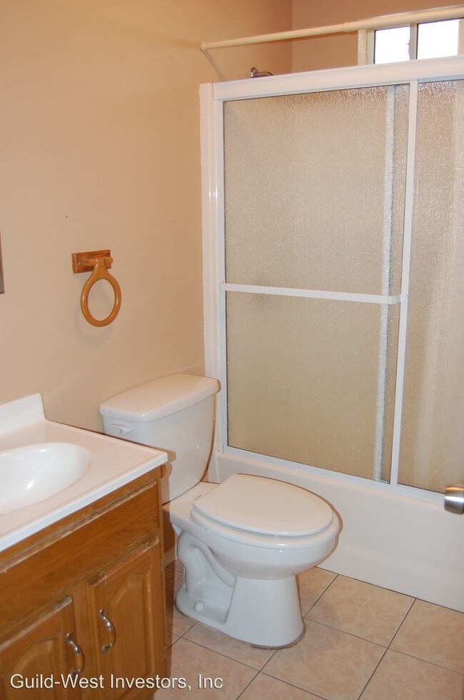 Bathroom Fixtures Roseville Ca 320 b st roseville, ca 95678 rentals - roseville, ca | apartments Bathroom Fixtures Roseville Ca 320 b st roseville, ca 95678 rentals - roseville, ca | apartments