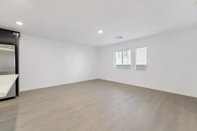 Foto del edificio - Modern Cadence Townhome with Sleek Finishes & Open-Concept Living!