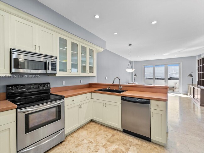 Foto del edificio - 5 Island Ave