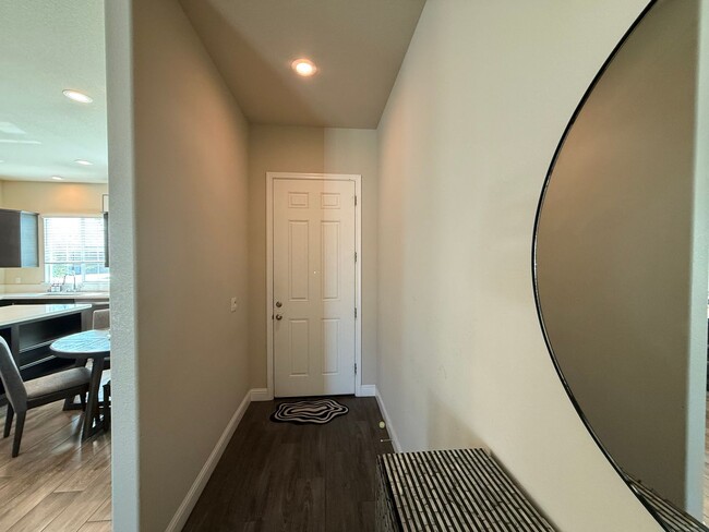 Foto del edificio - Upgraded single story home in Manteca!