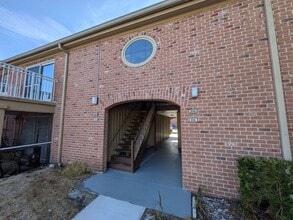 Building Photo - 562 Flemming Way