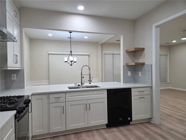 Building Photo - 2424 Elkhorn Ter