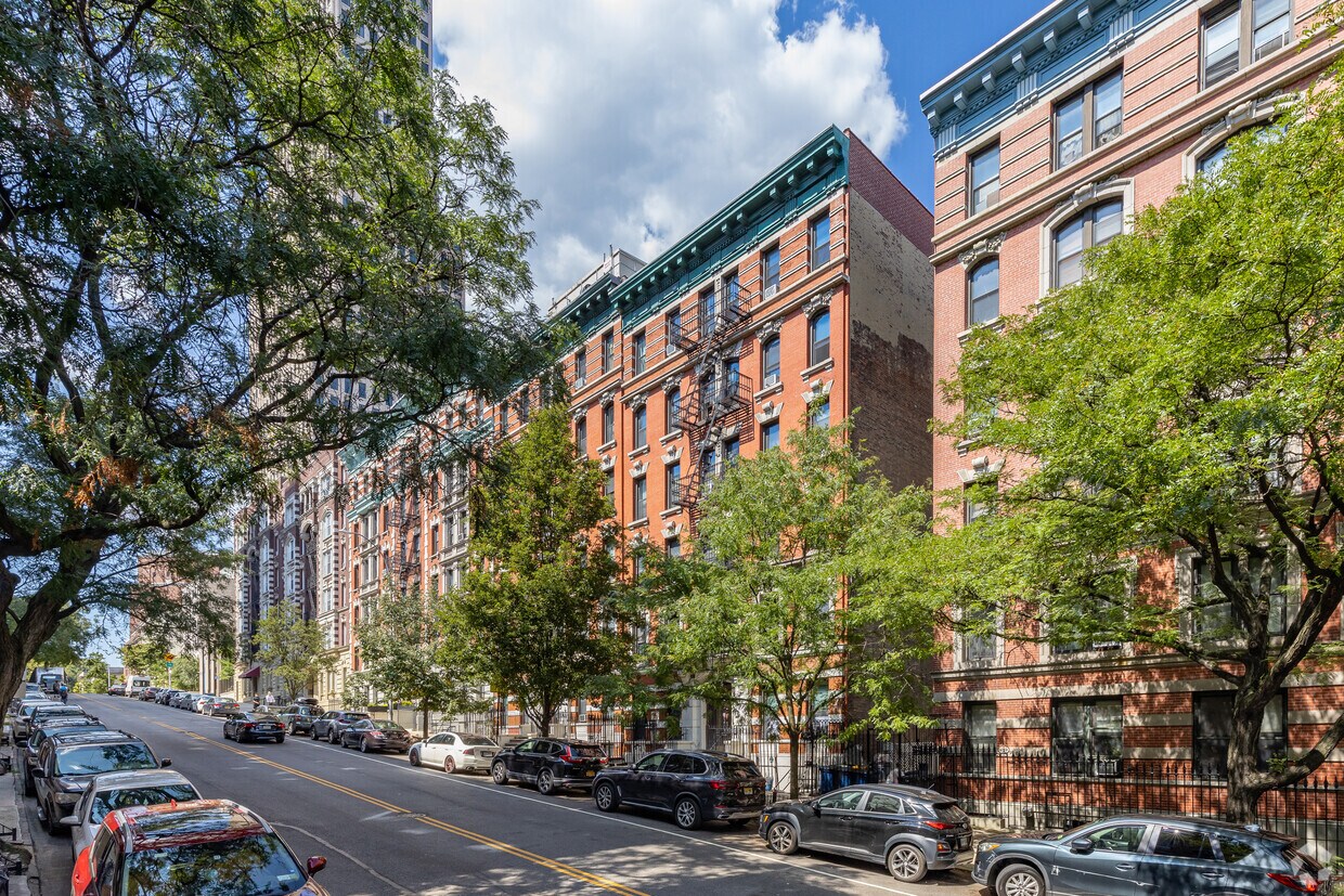 Foto principal - 503 W 122nd St